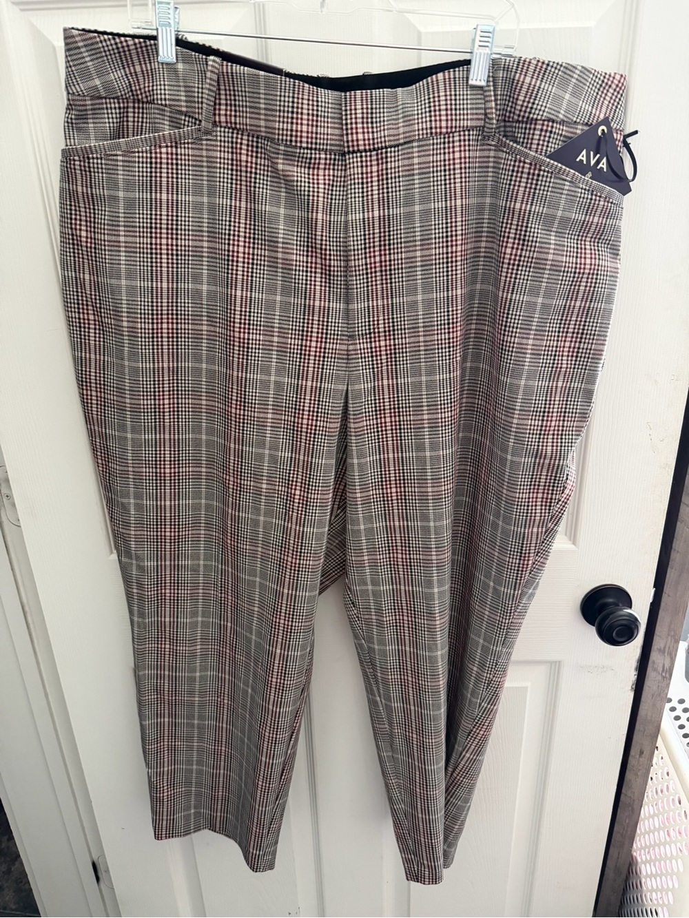 Ava & Viv Plaid Wide-Leg Pants in Gray with Red Checks